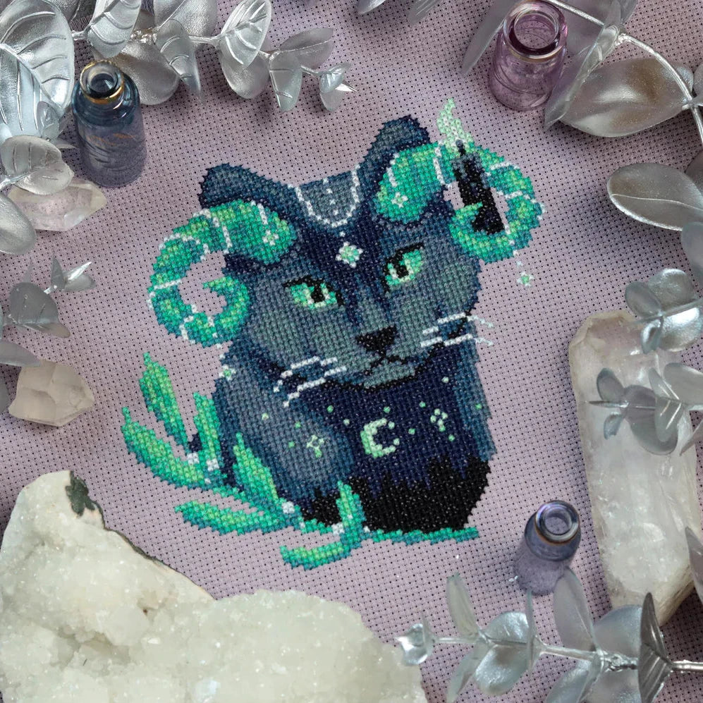 Night Guide Cat - Fine Frog Stitching - Cross Stitch Pattern