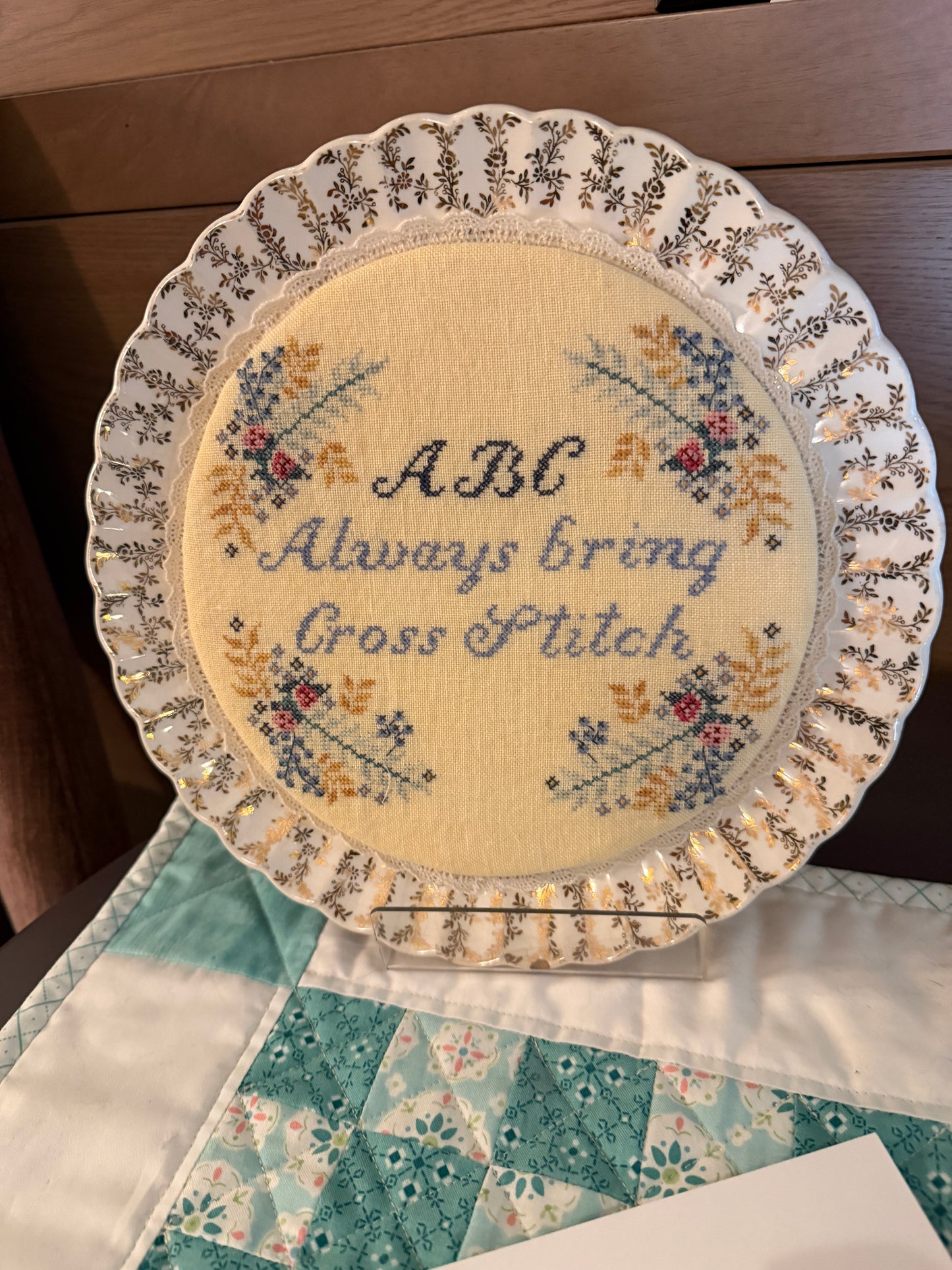 Plate-I-Tudes Always Bring Cross Stitch - Annie Beez - Cross Stitch Pattern
