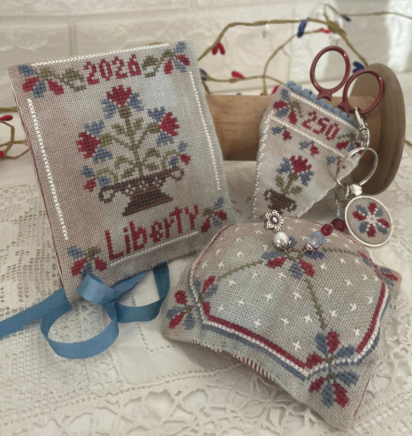 Liberty Sewing Set - Mani Di Donna - Cross Stitch Pattern