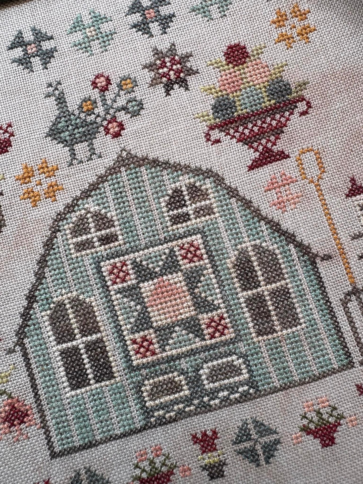 Summer Quilt Barn - Pansy Patch - Cross Stitch Pattern