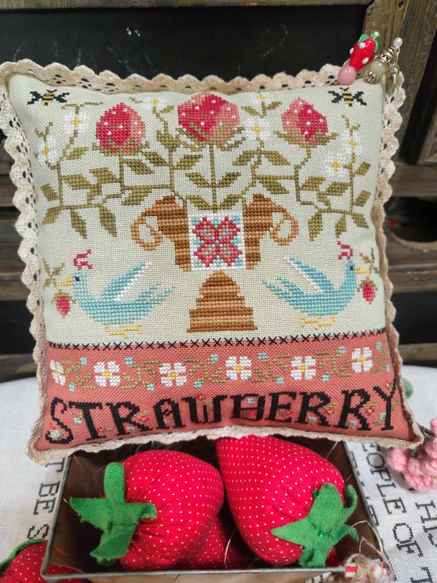 Strawberry Urn - Quaint Rose Needle Arts - Cross Stitch Pattern
