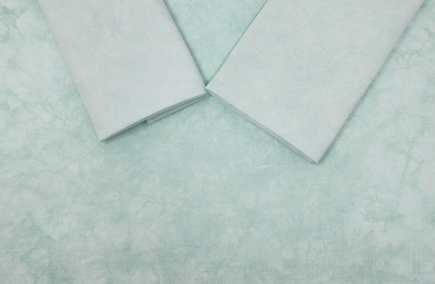 40 Count Linen - Luna Moth - BeStitch Me, The Crafty Grimalkin - A Cross Stitch Store