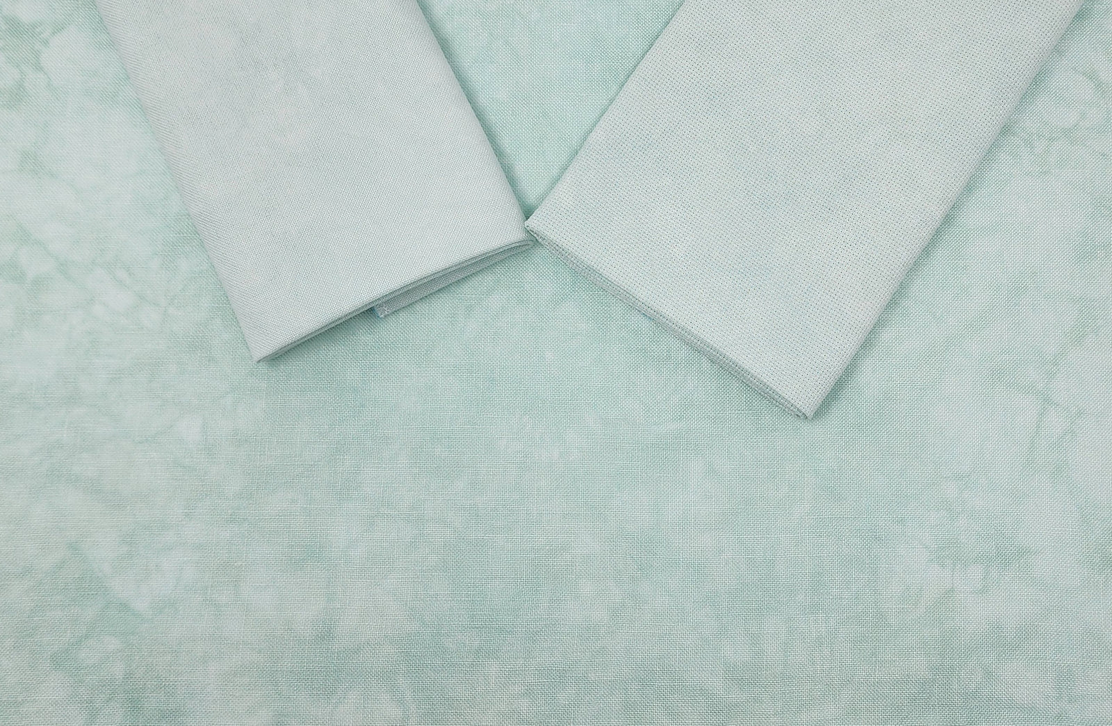 40 Count Linen - Luna Moth - BeStitch Me, The Crafty Grimalkin - A Cross Stitch Store