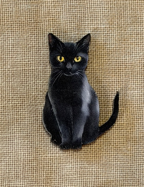 Black Cat Wooden Magnetic Needle Minder