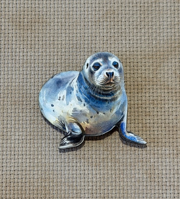 Seal Wooden Magnetic Needle Minder