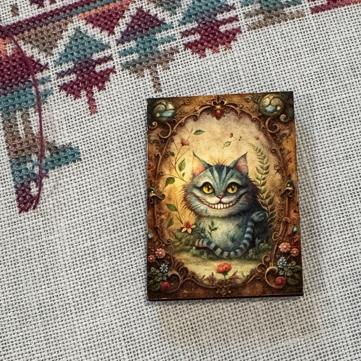 Cheshire Cat Wooden Magnetic Needle Minder