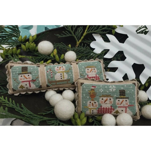 The Snow Ball - With Thy Needle and Thread - Cross Stitch Pattern