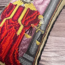 Cat Tarot XI Justice - Dirty Annie's - Cross Stitch Pattern