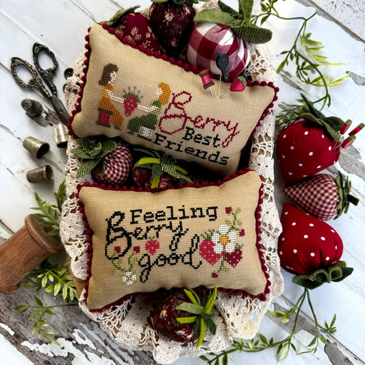 Strawberry Pincushions - Puntini Puntini - Cross Stitch Pattern