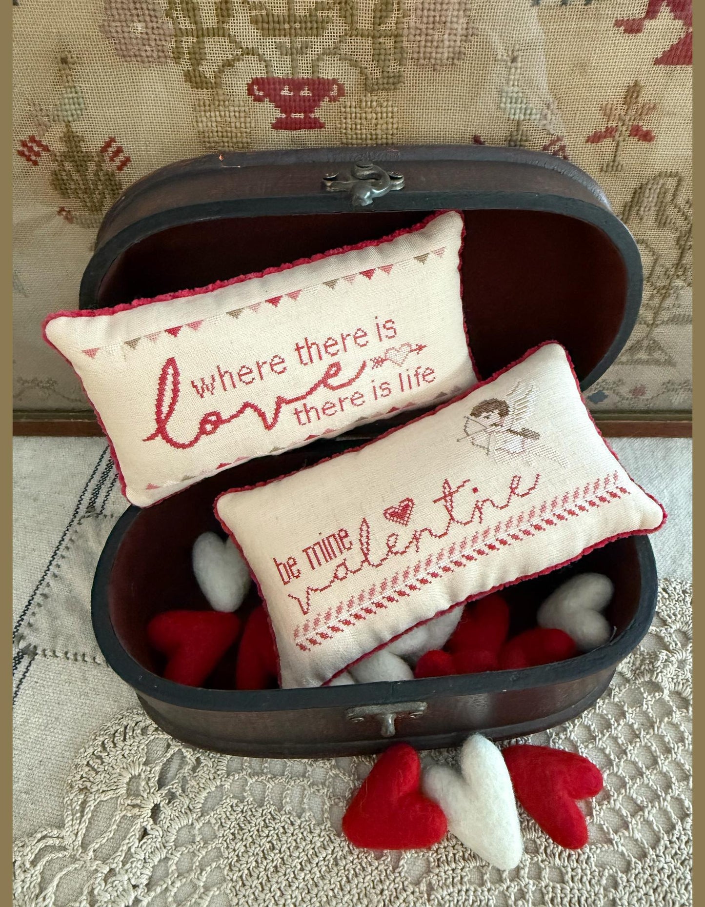 Hello Love - Teresa Kogut - Cross Stitch Pattern