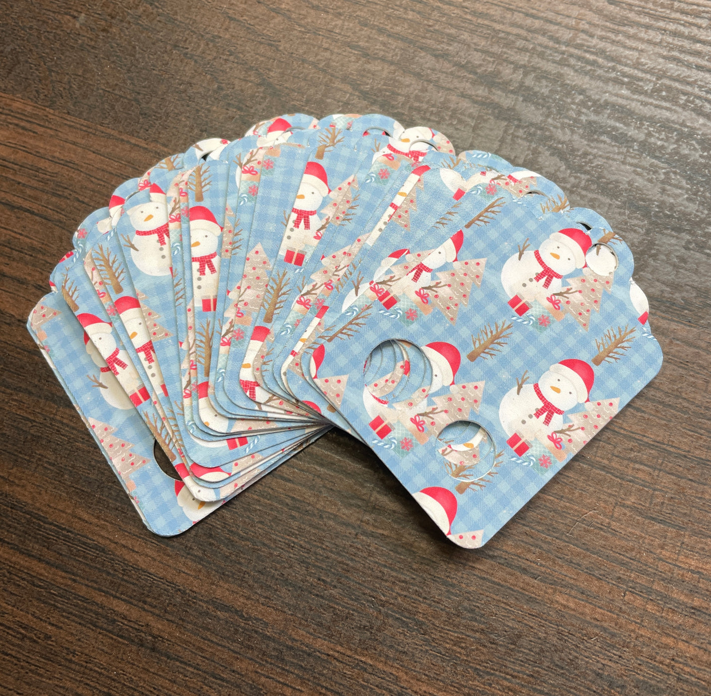 Floss Keepers/Tags/Drops Snowmen with Blue Background The Crafty